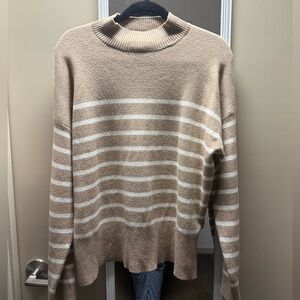 Jones and Co Tan and white striped turtleneck sweater women’s large